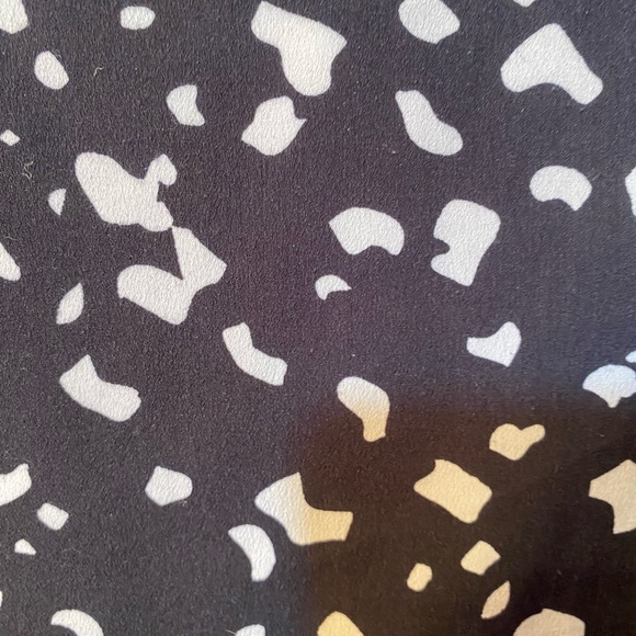 Apt 9 Black and White Pebble Design Layered Sleeveless Open Back Top - Picture 15 of 16